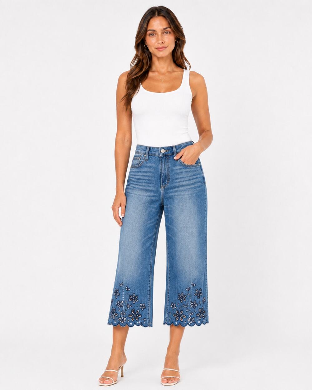 Driftwood Martha Crop Floral Embroidered Jeans Size 28